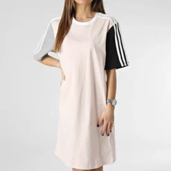 Adidas Sportswear Robe Tee Shirt Femme 3 Stripes IC1462 Rose -Promos Sublisane Magasin adidas 354290 IC1462 20230126T155011 03