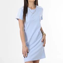 Adidas Sportswear Robe A Bandes Femme IC9885 Bleu Clair -Promos Sublisane Magasin adidas 366301 IC9885 20230329T152820 03
