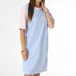 Adidas Sportswear Robe Tee Shirt A Bandes Femme 3 Stripes IC1460 Bleu Clair -Promos Sublisane Magasin adidas 371653 IC1460 20230524T140136 05