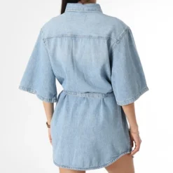 Calvin Klein Robe Chemise Jean Manches Courtes Femme 1268 Bleu Denim 9 Calvin Klein Robe Chemise Jean Manches Courtes Femme 1268 Bleu Denim -Promos Sublisane Magasin calvin klein 372999 J20J221268 1AA 20230605T143306 04