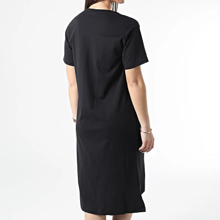 Champion Robe Tee Shirt Femme Oversize 114890 Noir 6 Champion Robe Tee Shirt Femme Oversize 114890 Noir – Image 4