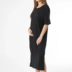 Noisy May Robe Tee Shirt Femme Mayden Noir -Promos Sublisane Magasin noisy may 355894 27005758 BLACK PLAIN 20230208T152953 03