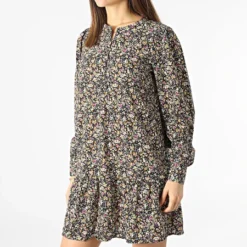 ONLY Robe Manches Longues Femme Piper Noir Beige Floral 8 ONLY Robe Manches Longues Femme Piper Noir Beige Floral -Promos Sublisane Magasin only 300330 15247367 BLACK CHARDONNAY 20220201T162043 03