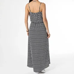 ONLY Robe Femme Winner Noir Blanc -Promos Sublisane Magasin only 369332 15177381 BLACK GRAPHIC 20230512T152833 04