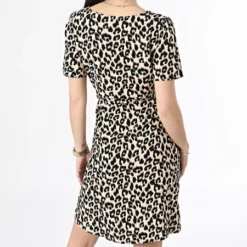 Vero Moda Robe Femme Easy Beige Léopard 9 Vero Moda Robe Femme Easy Beige Léopard -Promos Sublisane Magasin vero moda 364744 10286751 IRISH CREAM DINA 20230329T152341 04