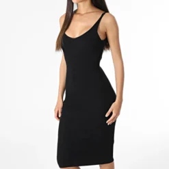 Vero Moda Robe Femme Gold Noir 8 Vero Moda Robe Femme Gold Noir -Promos Sublisane Magasin vero moda 365985 10284626 BLACK 20230414T144940 03