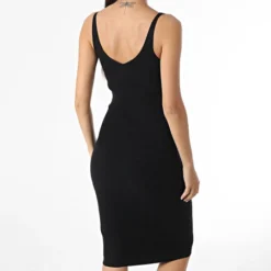 Vero Moda Robe Femme Gold Noir 9 Vero Moda Robe Femme Gold Noir -Promos Sublisane Magasin vero moda 365985 10284626 BLACK 20230414T144942 04