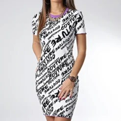 Versace Jeans Couture Robe Tee Shirt Femme 73HAO939 Blanc -Promos Sublisane Magasin versace jeans couture 337458 73HAO939 JS129 003 20221024T142248 03